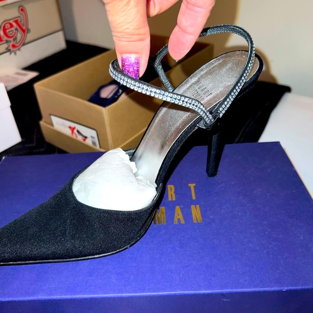 Stuart Weitzman black Shangri-La stiletto sz 7 in great condition
